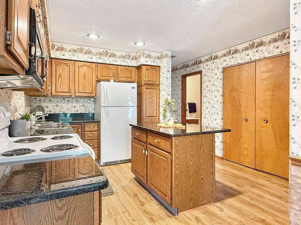 891 Avalon Drive, Ashland, OH 44805