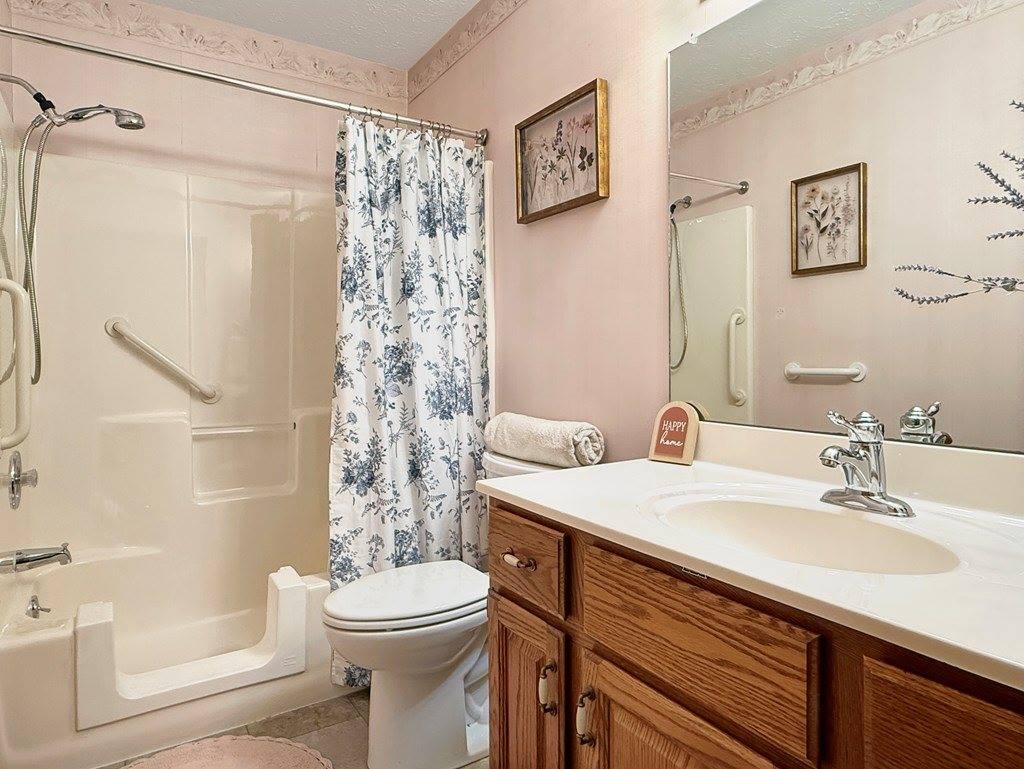 891 Avalon Drive, Ashland, OH 44805