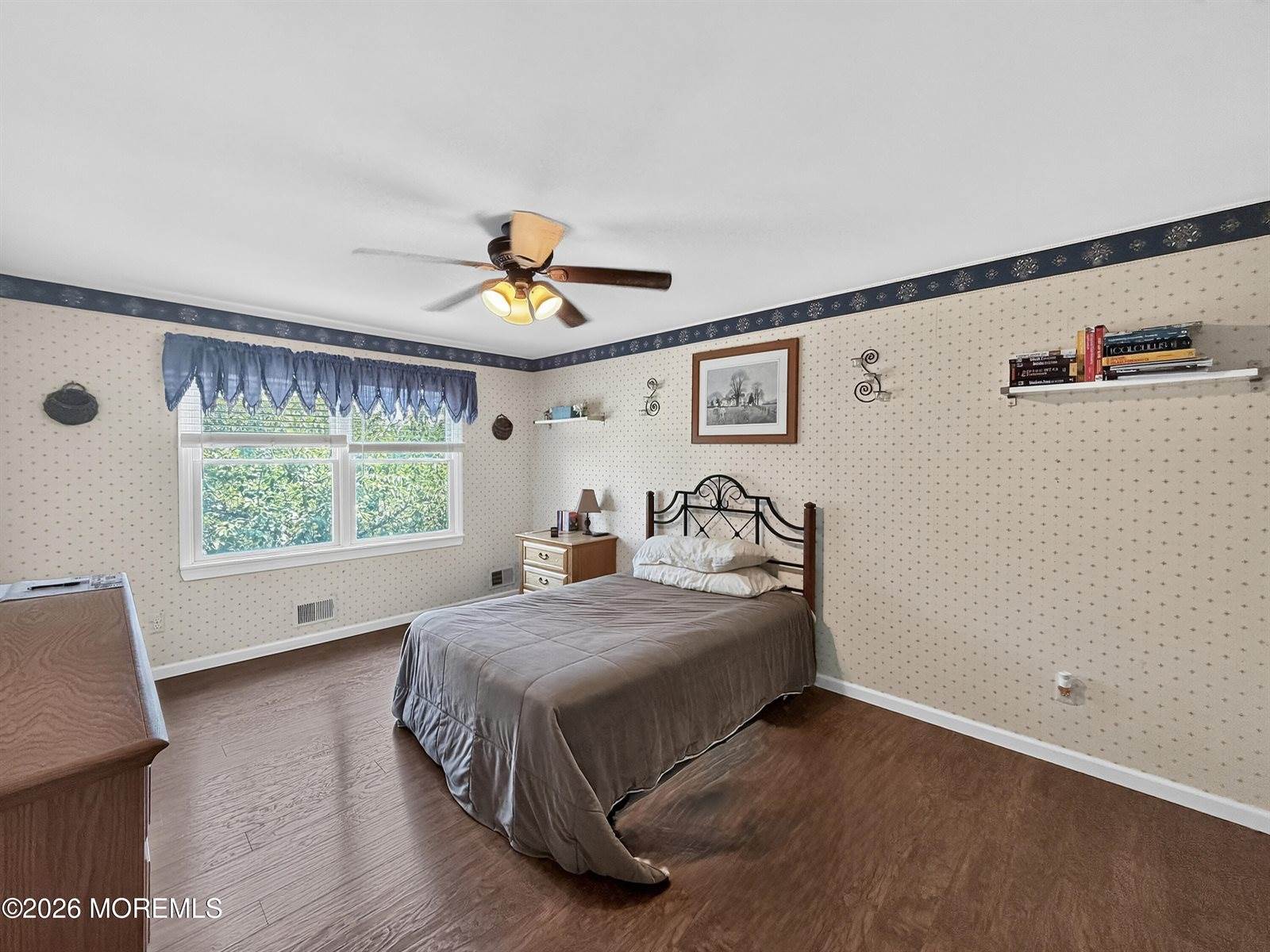 25 Rimwood Lane, Howell, NJ 07731