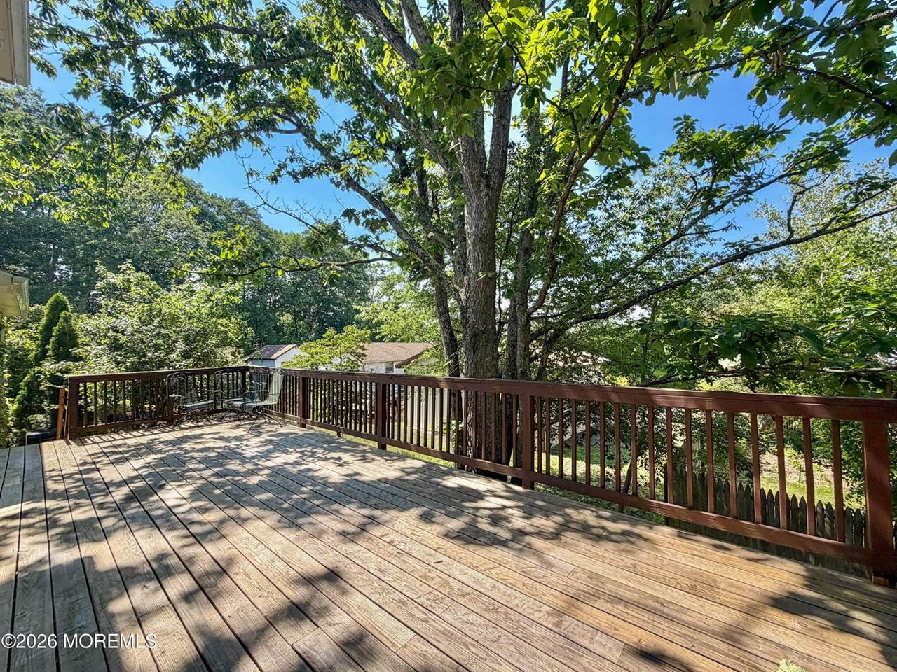 25 Rimwood Lane, Howell, NJ 07731