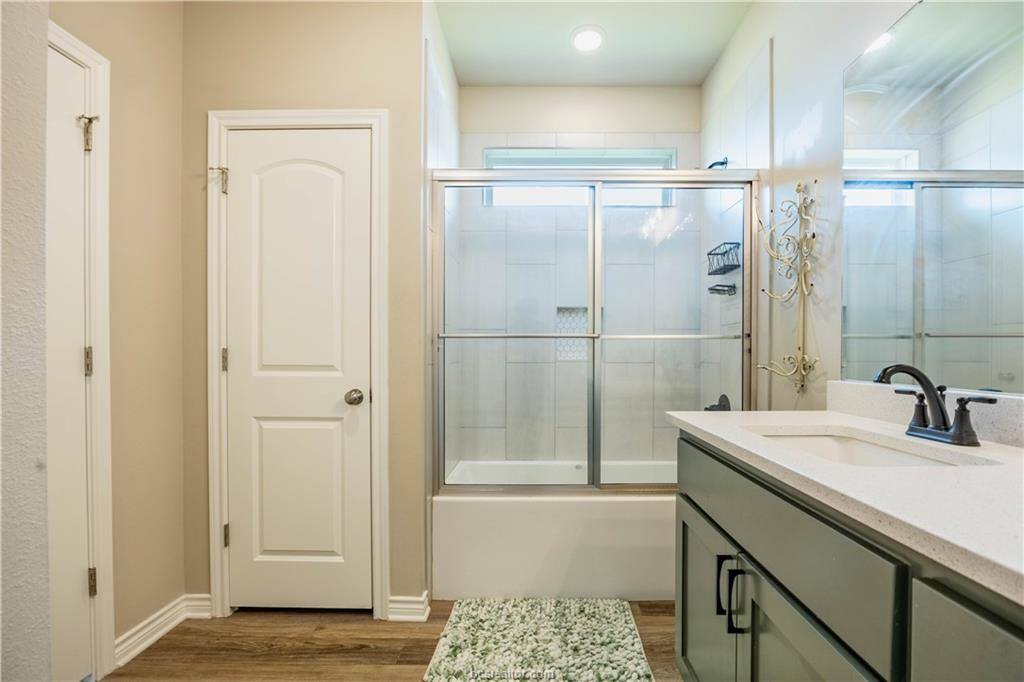2390 Lightfoot Lane, Bryan, TX 77803