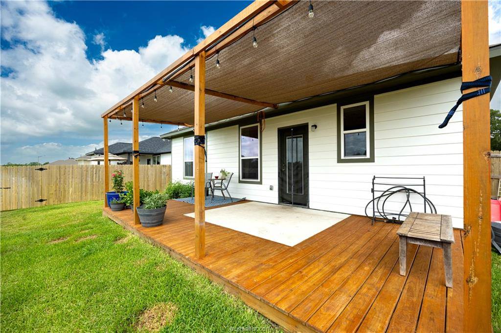 2390 Lightfoot Lane, Bryan, TX 77803
