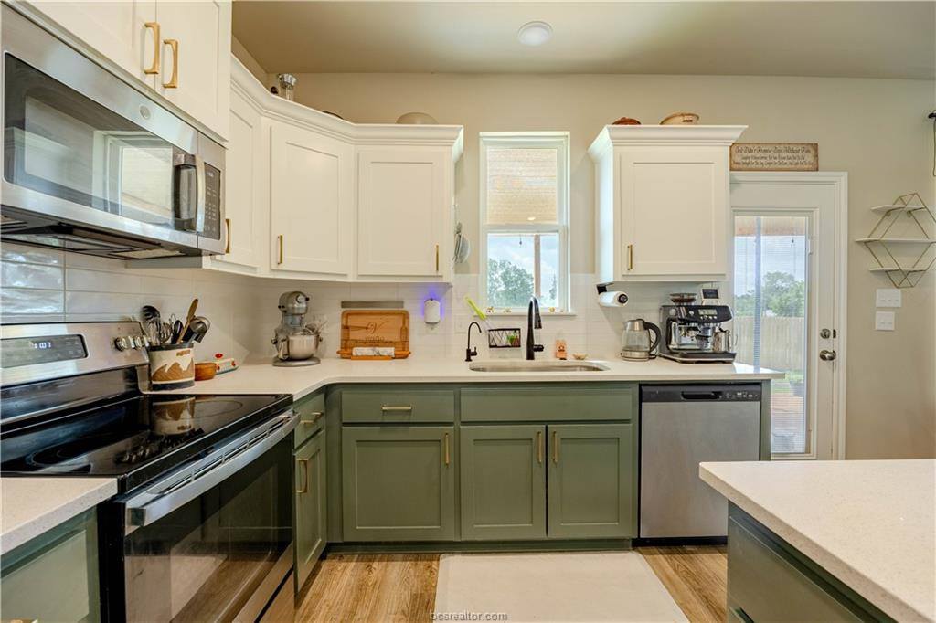 2390 Lightfoot Lane, Bryan, TX 77803