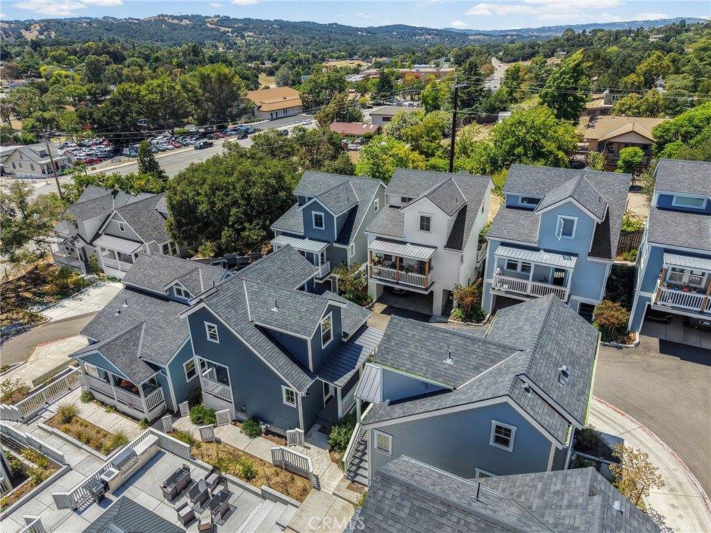 5926 Gran Paseo Way, Atascadero, CA 93422
