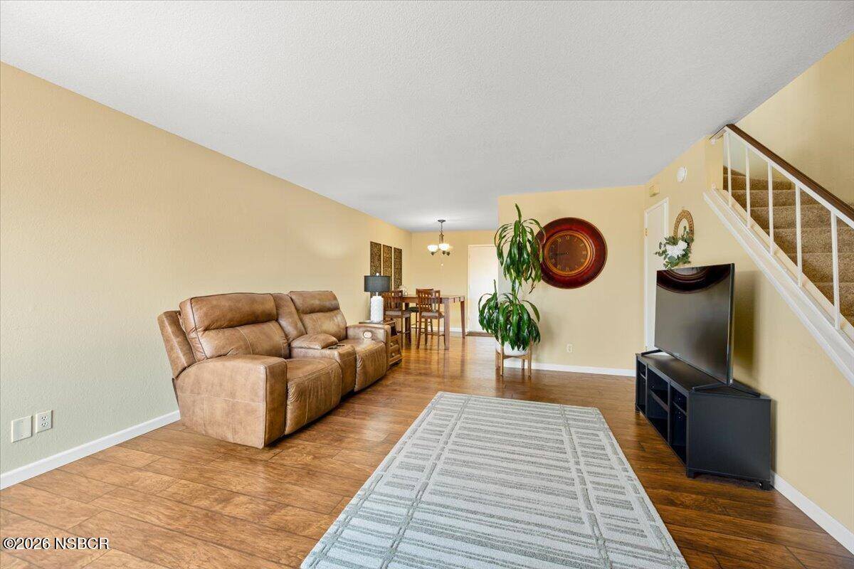 1960 Mcclelland, Santa Maria, CA 93454
