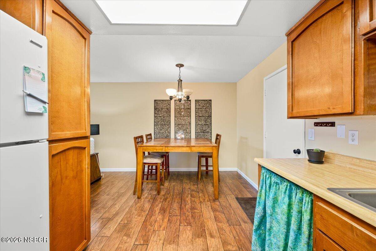 1960 Mcclelland, Santa Maria, CA 93454