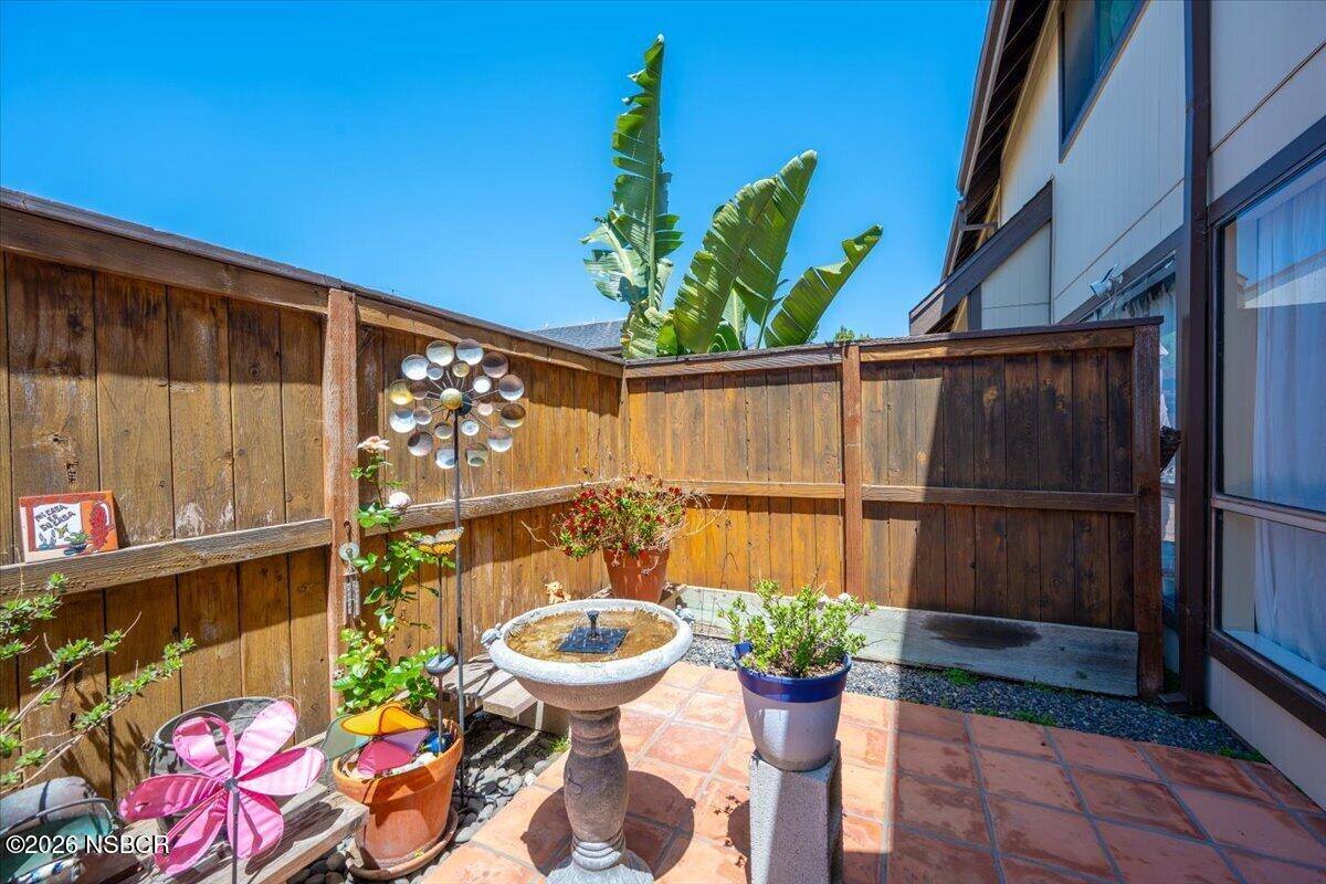 1960 Mcclelland, Santa Maria, CA 93454