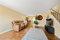 1960 Mcclelland, Santa Maria, CA 93454
