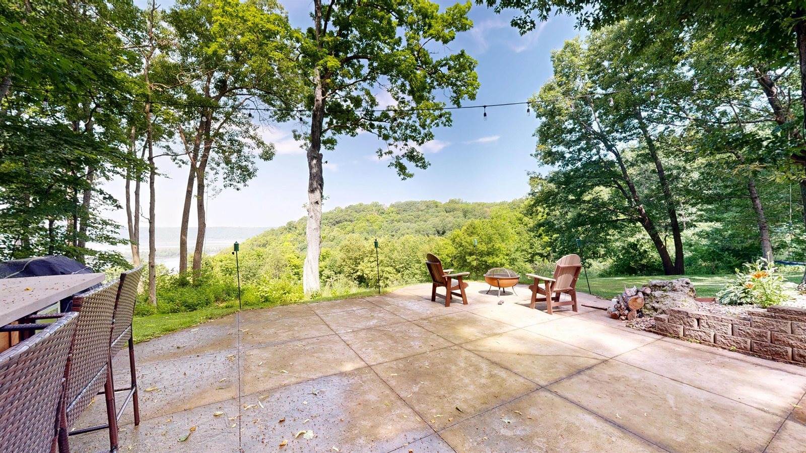 20643 Deer Island View Rd, Seneca, WI 54626