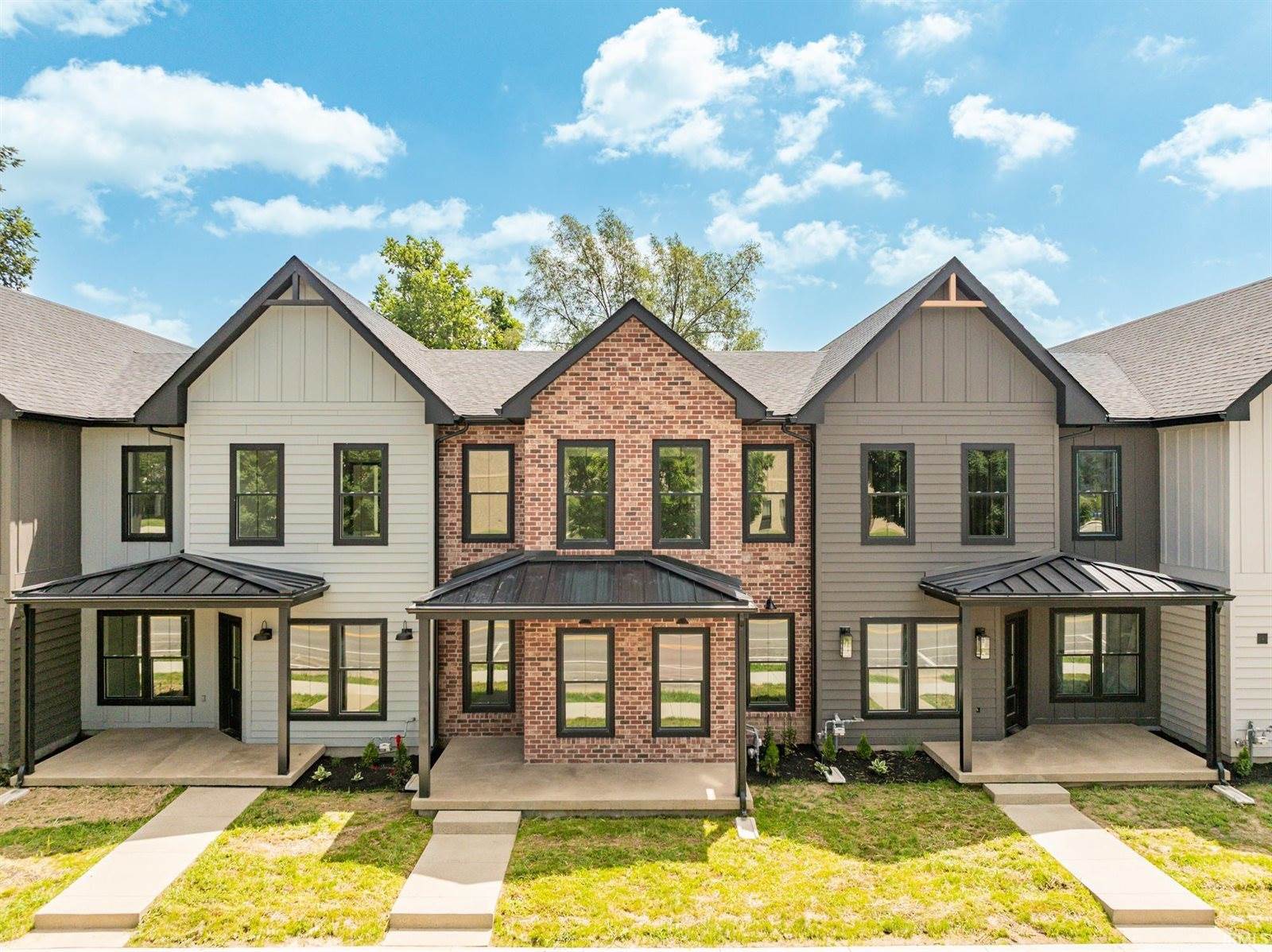 712 N Walnut Street, Muncie, IN 47305