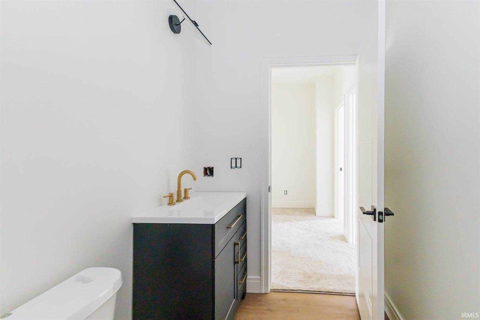 712 N Walnut Street, Muncie, IN 47305