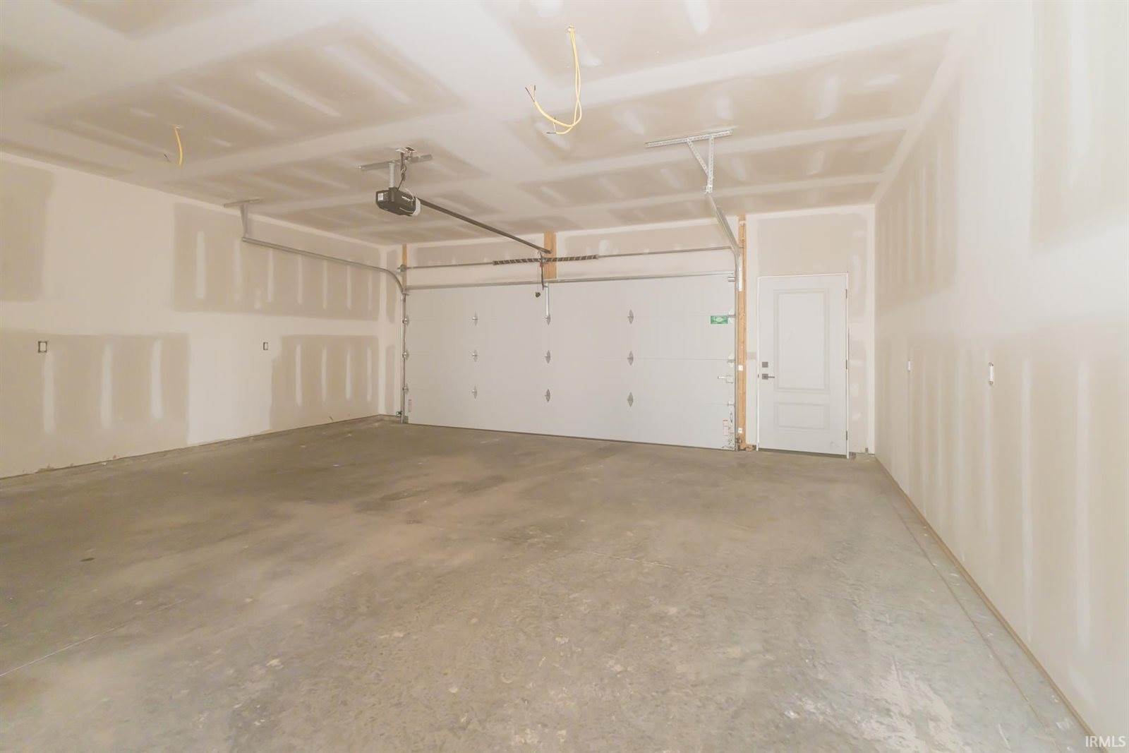 712 N Walnut Street, Muncie, IN 47305