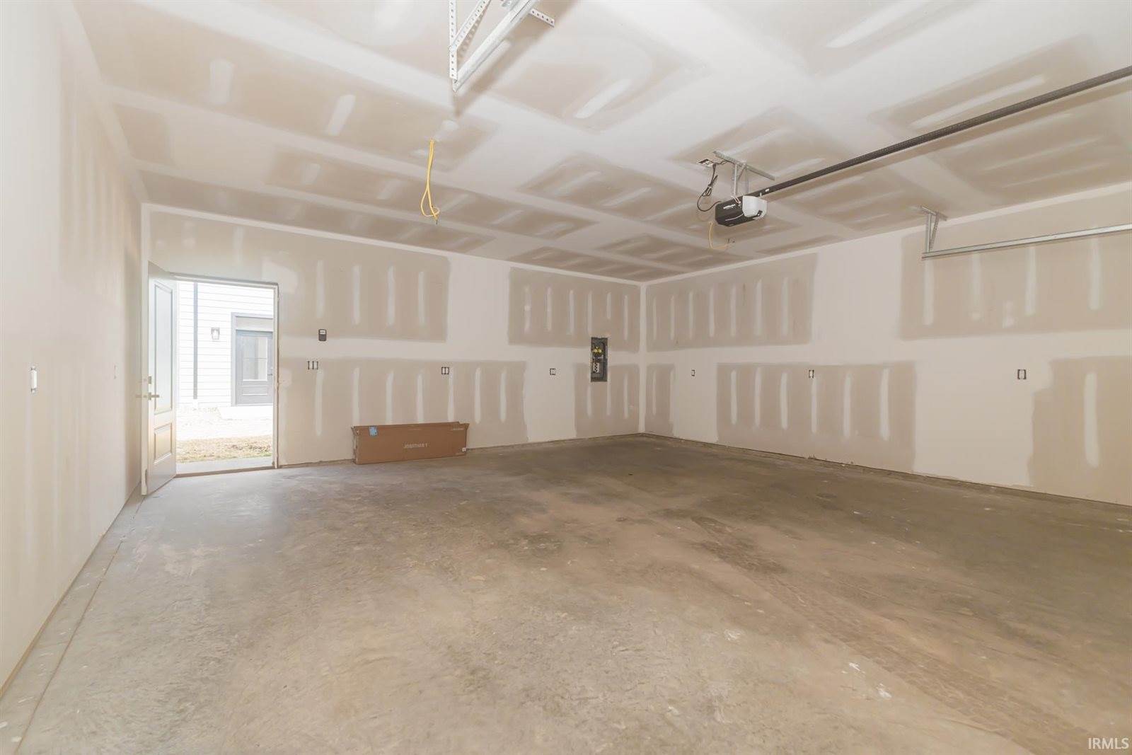 712 N Walnut Street, Muncie, IN 47305