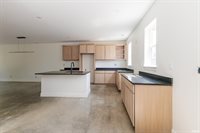712 N Walnut Street, Muncie, IN 47305