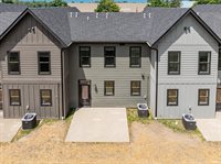 712 N Walnut Street, Muncie, IN 47305