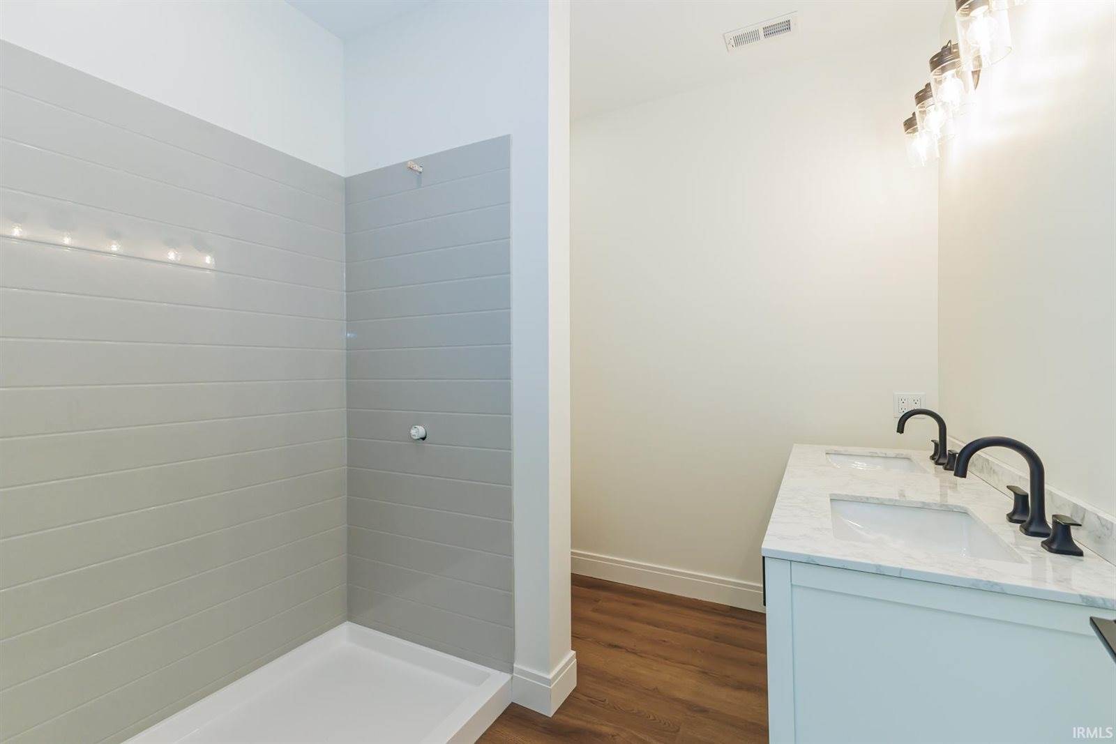 714 N Walnut Street, Muncie, IN 47305