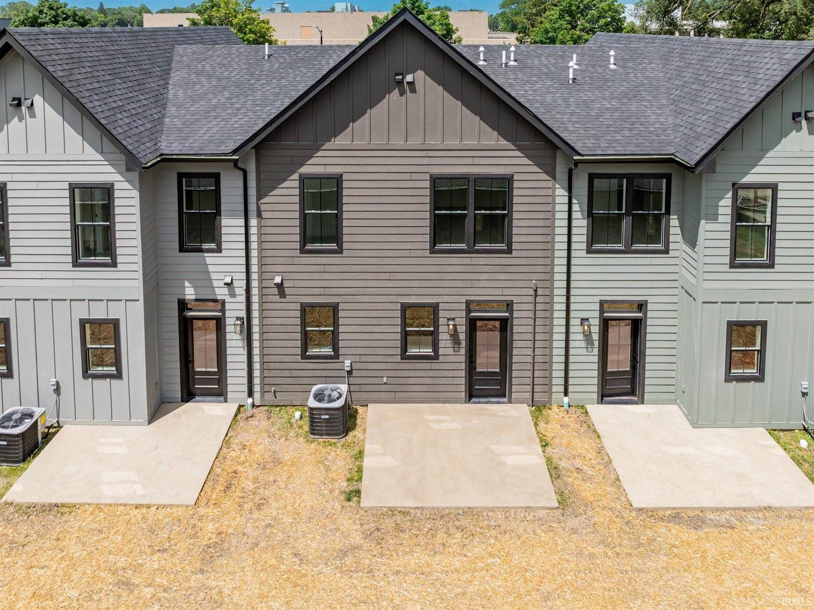 716 N Walnut Street, Muncie, IN 47305