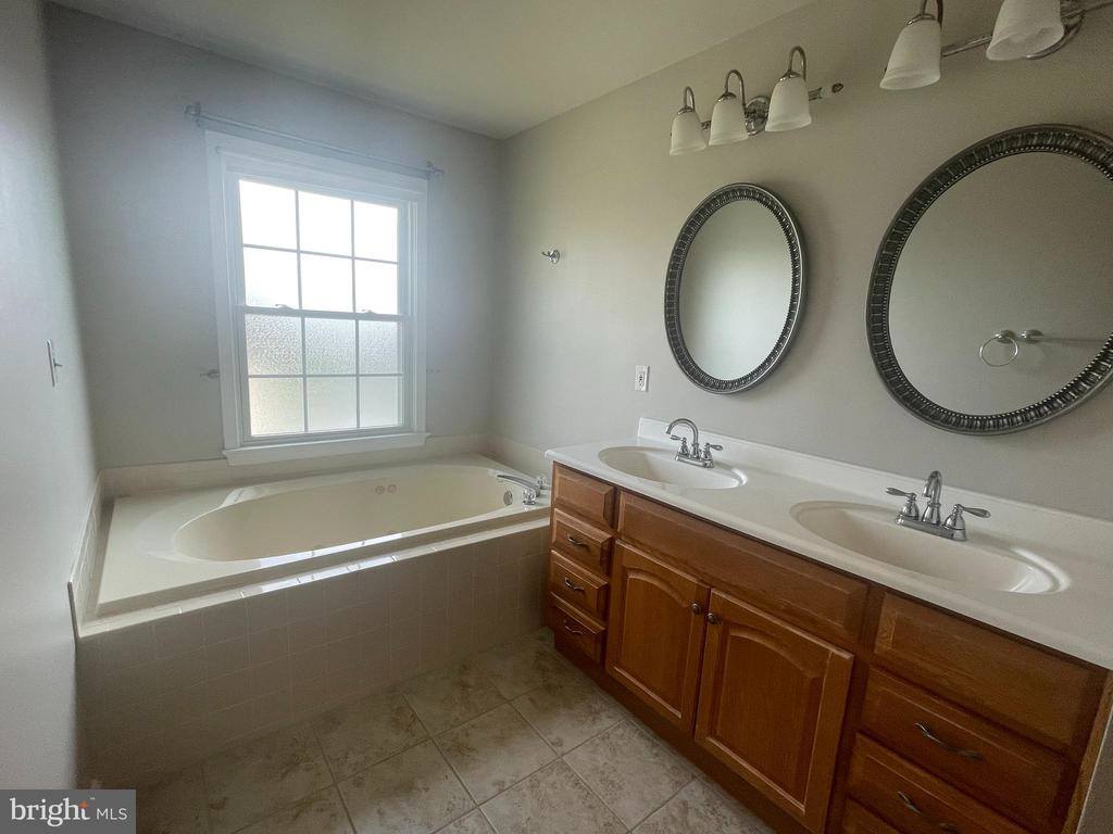 3 Cross Cut Lane, Fredericksburg, VA 22405