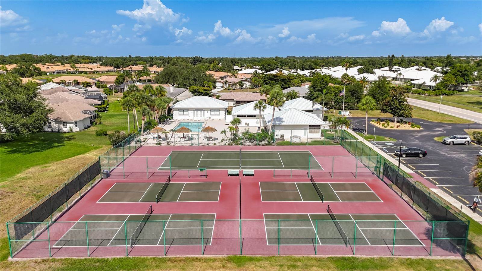 3234 Meadow Run Drive, Venice, FL 34293