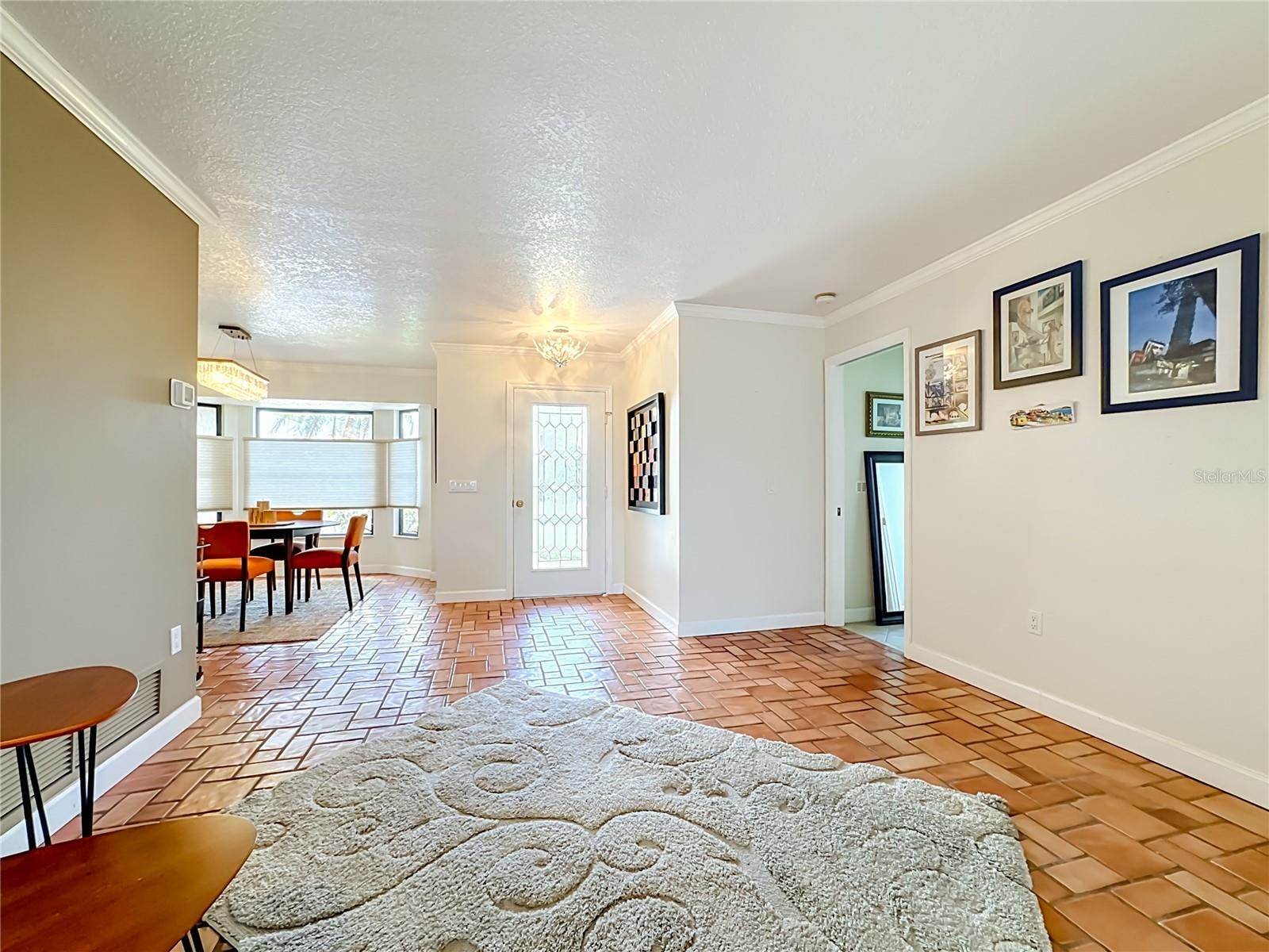 3234 Meadow Run Drive, Venice, FL 34293
