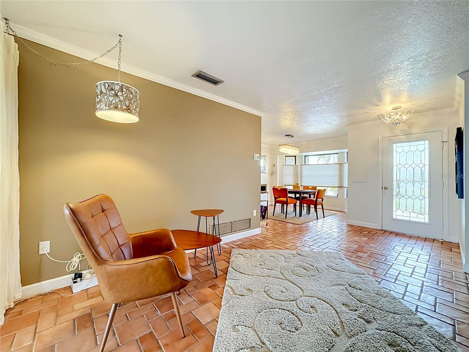 3234 Meadow Run Drive, Venice, FL 34293