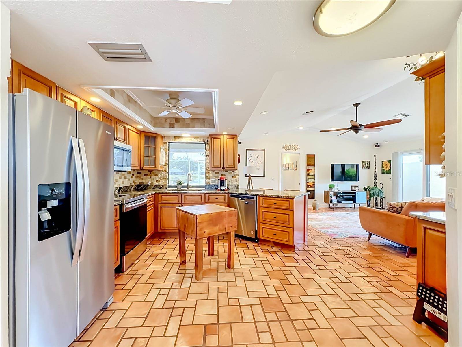 3234 Meadow Run Drive, Venice, FL 34293
