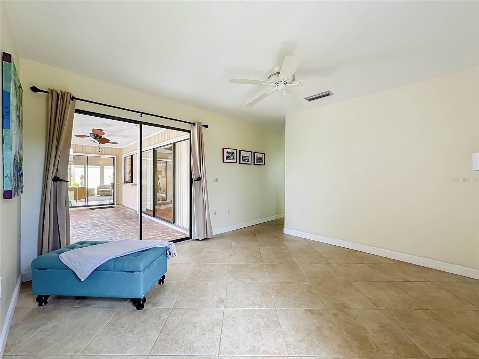 3234 Meadow Run Drive, Venice, FL 34293