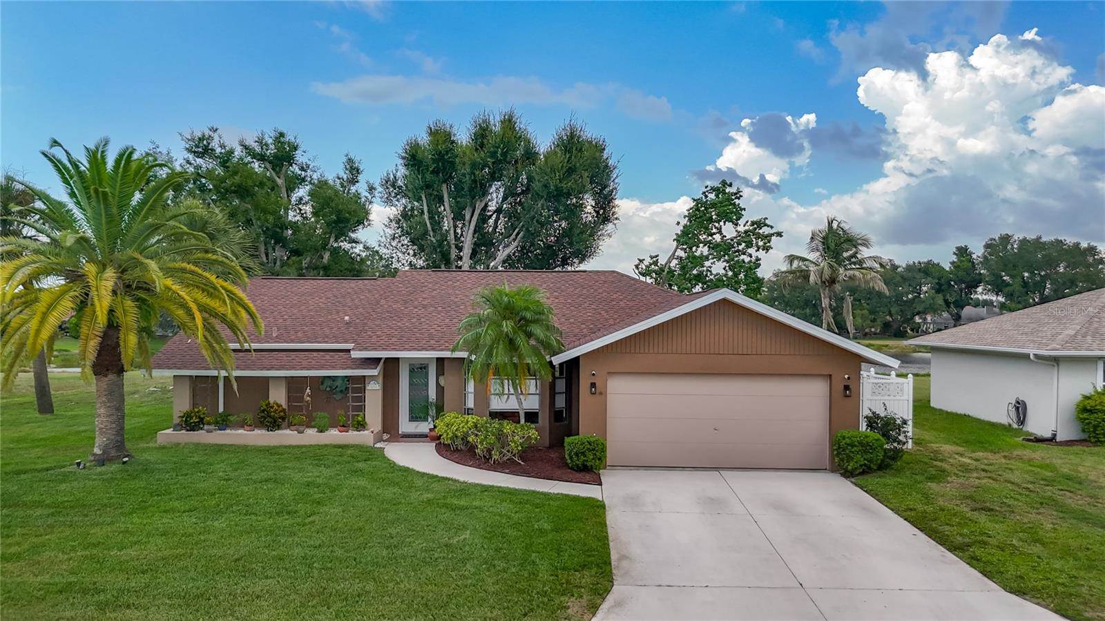 3234 Meadow Run Drive, Venice, FL 34293