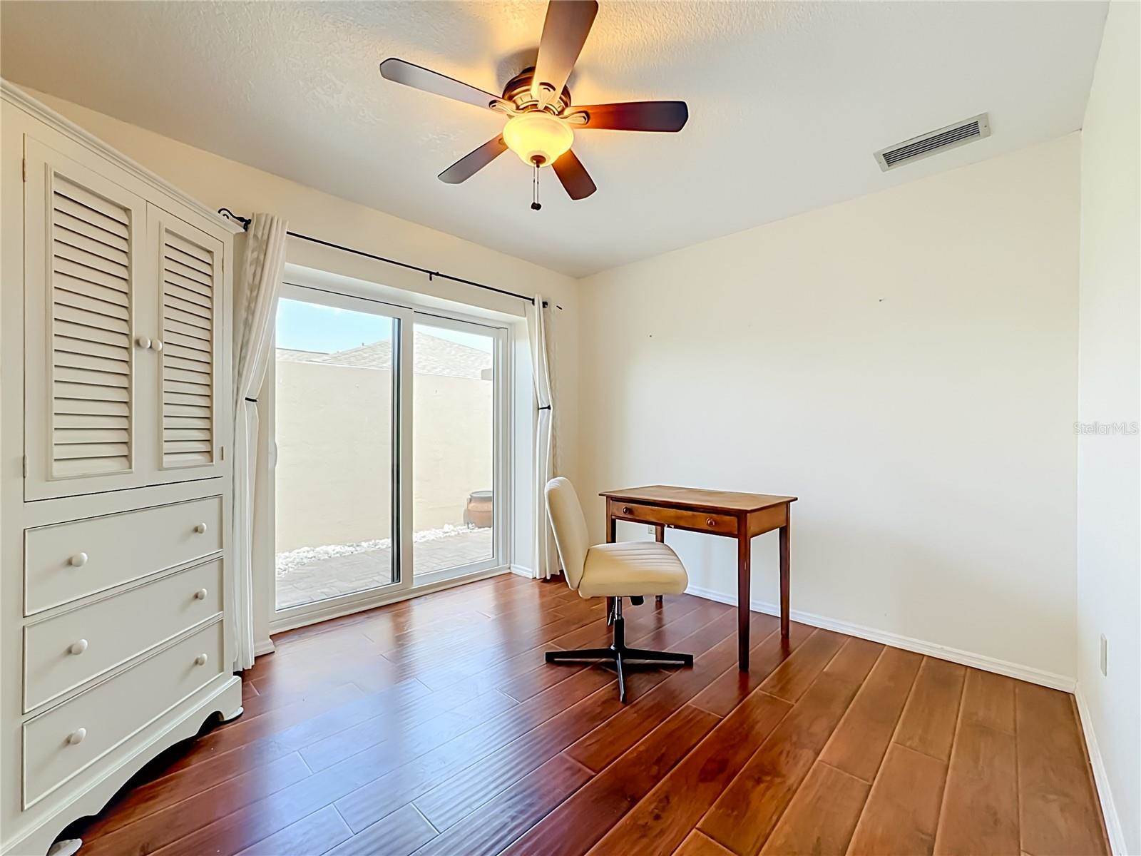 3234 Meadow Run Drive, Venice, FL 34293