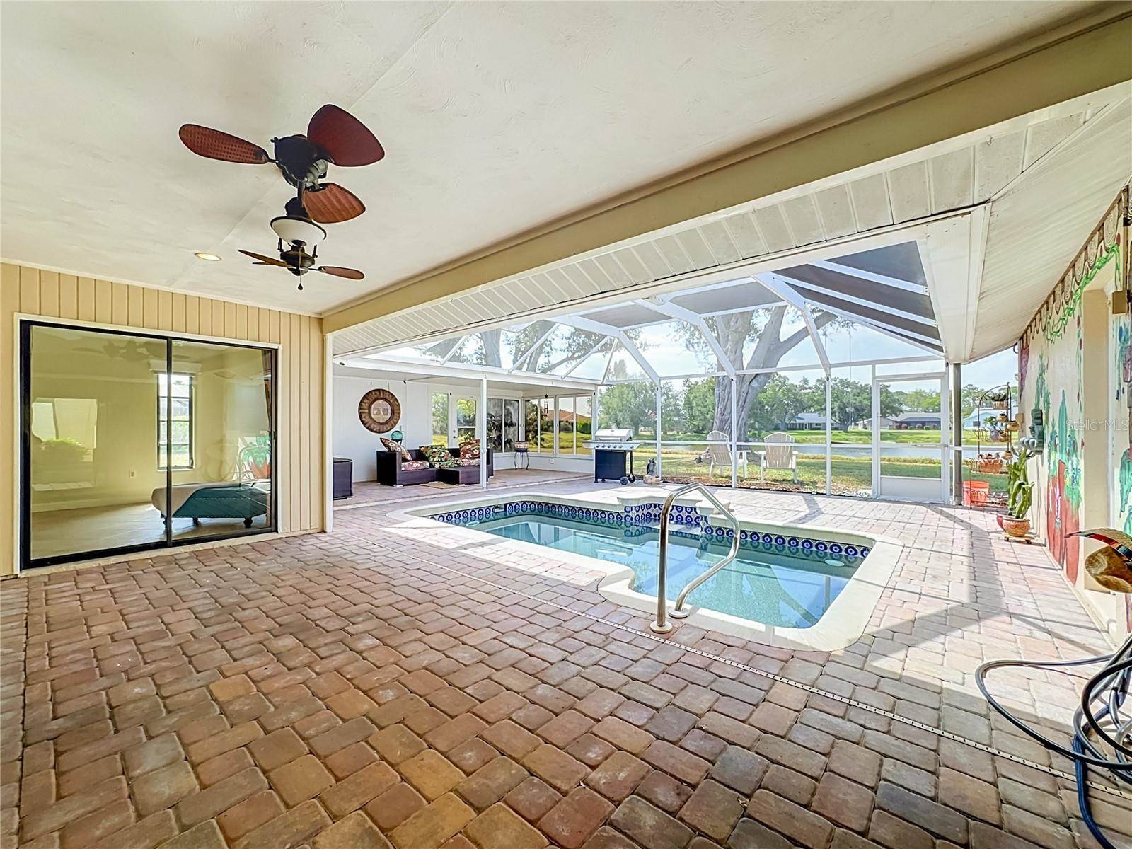 3234 Meadow Run Drive, Venice, FL 34293