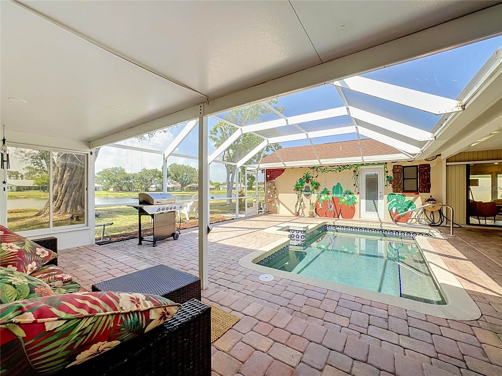3234 Meadow Run Drive, Venice, FL 34293