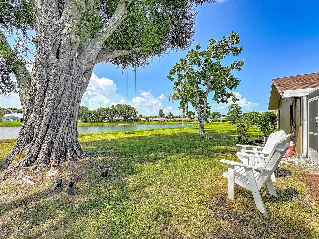 3234 Meadow Run Drive, Venice, FL 34293
