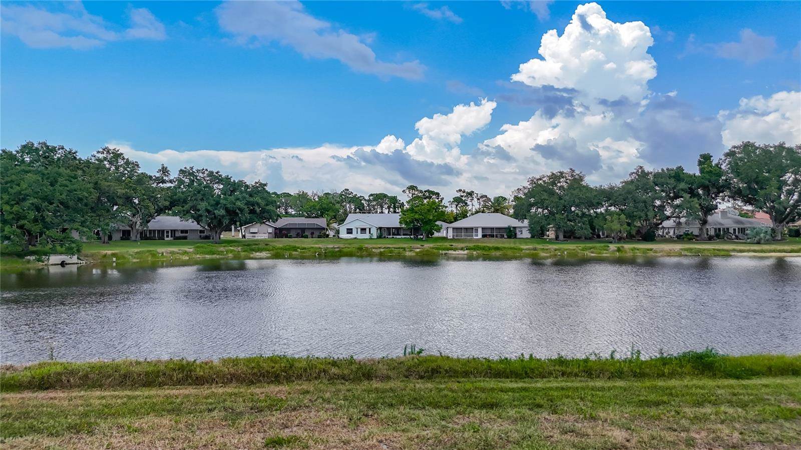 3234 Meadow Run Drive, Venice, FL 34293