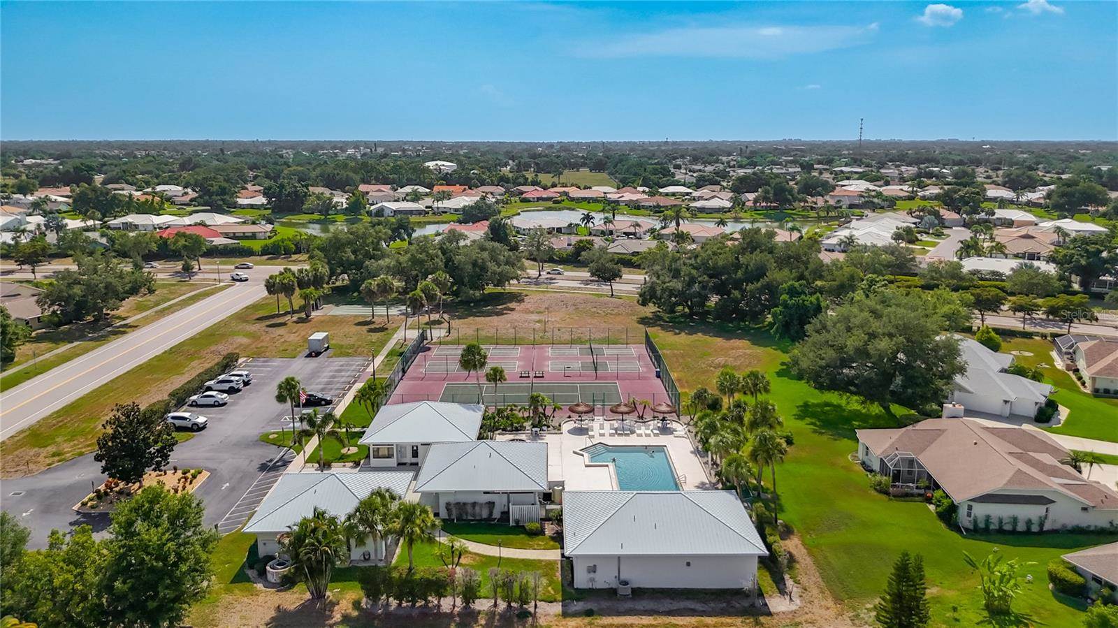 3234 Meadow Run Drive, Venice, FL 34293