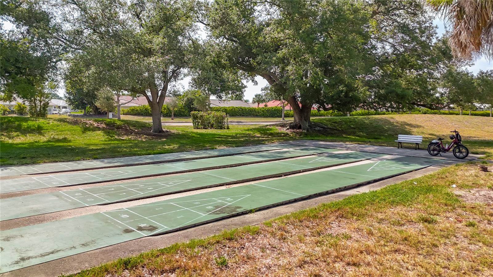 3234 Meadow Run Drive, Venice, FL 34293