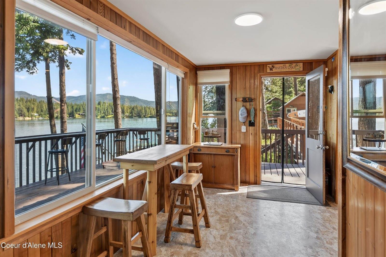 15039 North Shenandoah Dr, Hayden, ID 83835