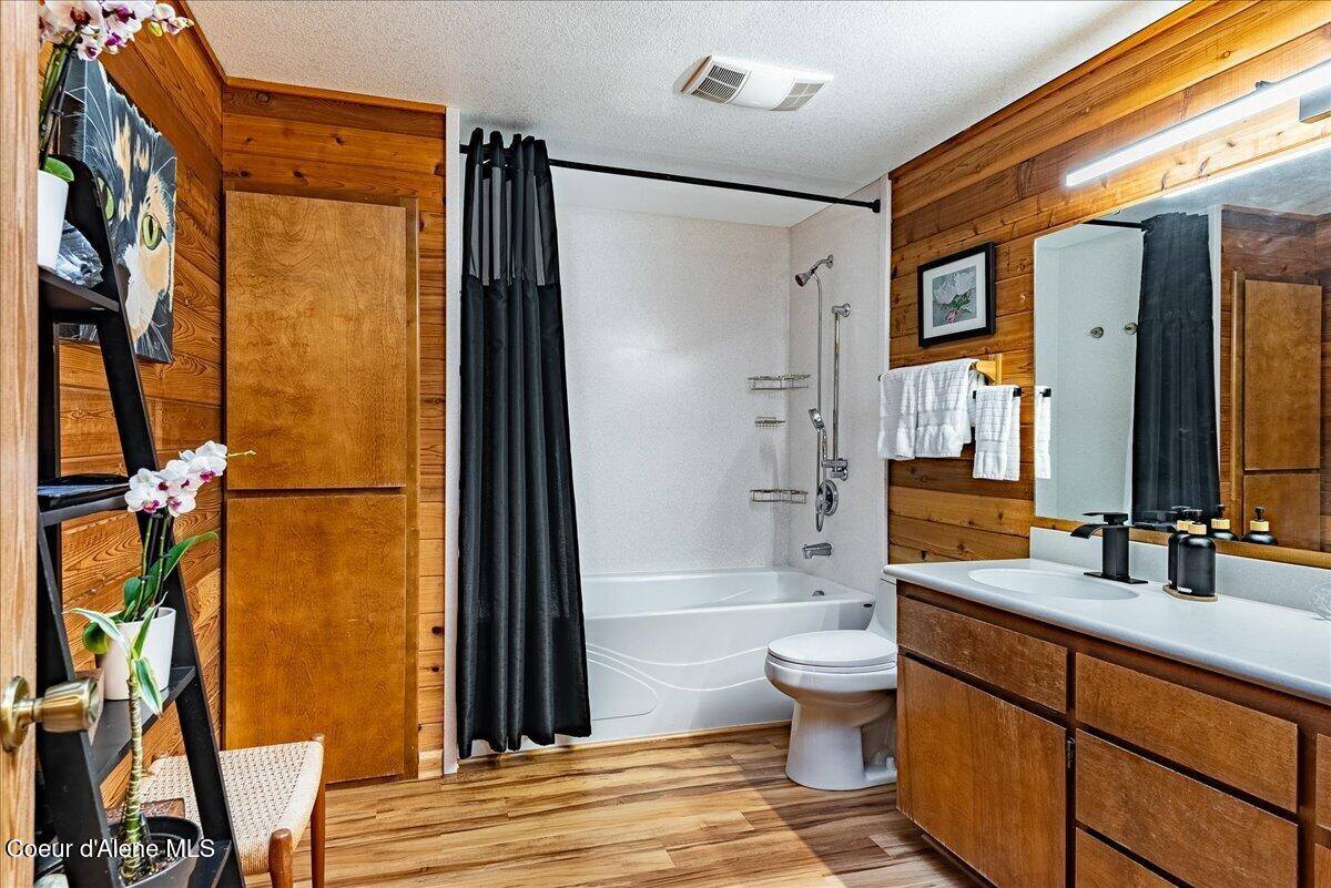 15039 North Shenandoah Dr, Hayden, ID 83835