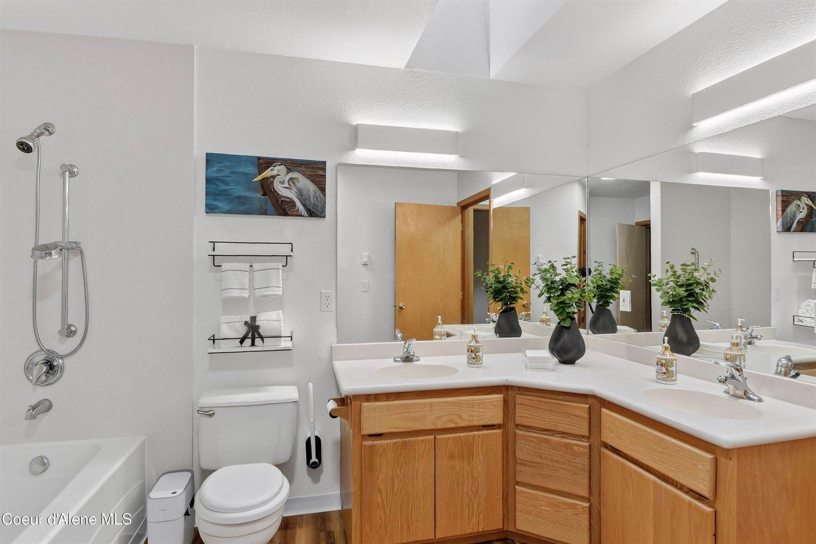 14979 North Shenandoah Dr, Hayden, ID 83835