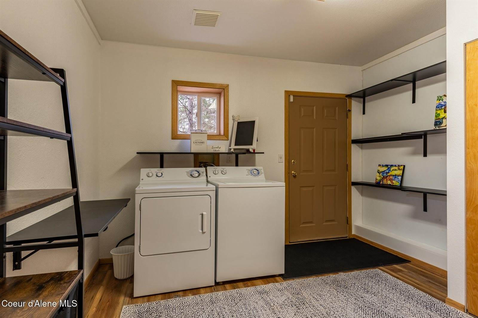 14979 North Shenandoah Dr, Hayden, ID 83835