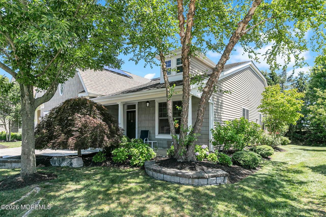 10 Iselin Lane, Oceanport, NJ 07757