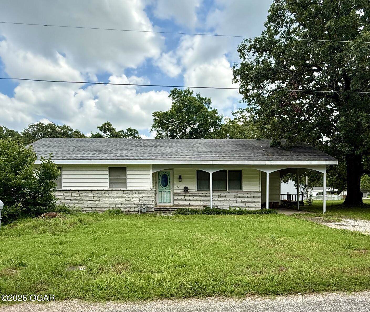 2001 Dewey Avenue, Galena, KS 66739