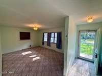 2001 Dewey Avenue, Galena, KS 66739