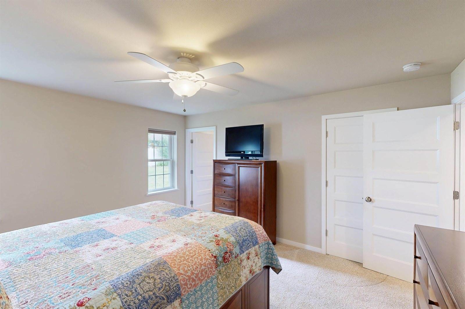 113 Michelle Dr, Johnson Creek, WI 53038