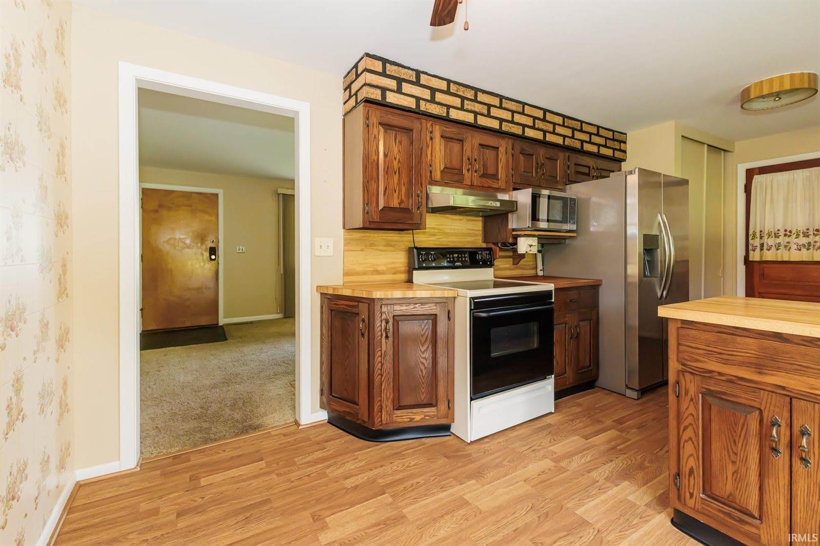 3904 S Maple Lane, Muncie, IN 47302