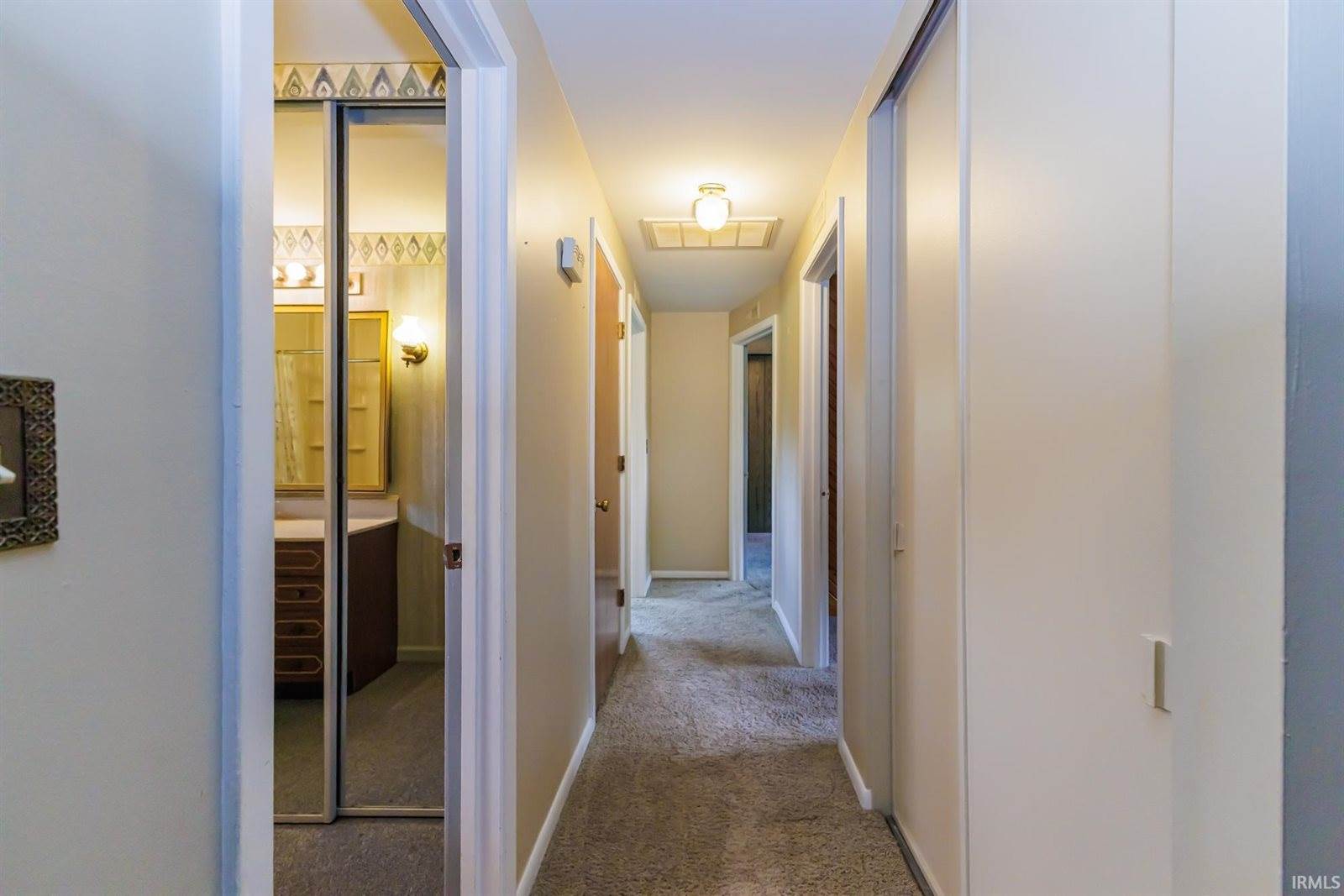 3904 S Maple Lane, Muncie, IN 47302