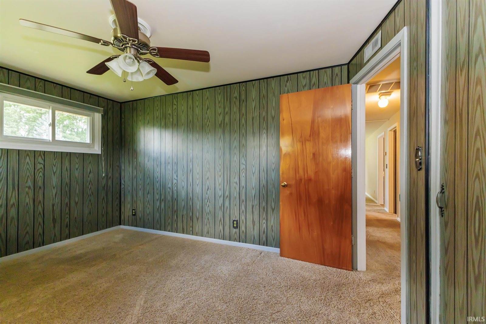 3904 S Maple Lane, Muncie, IN 47302