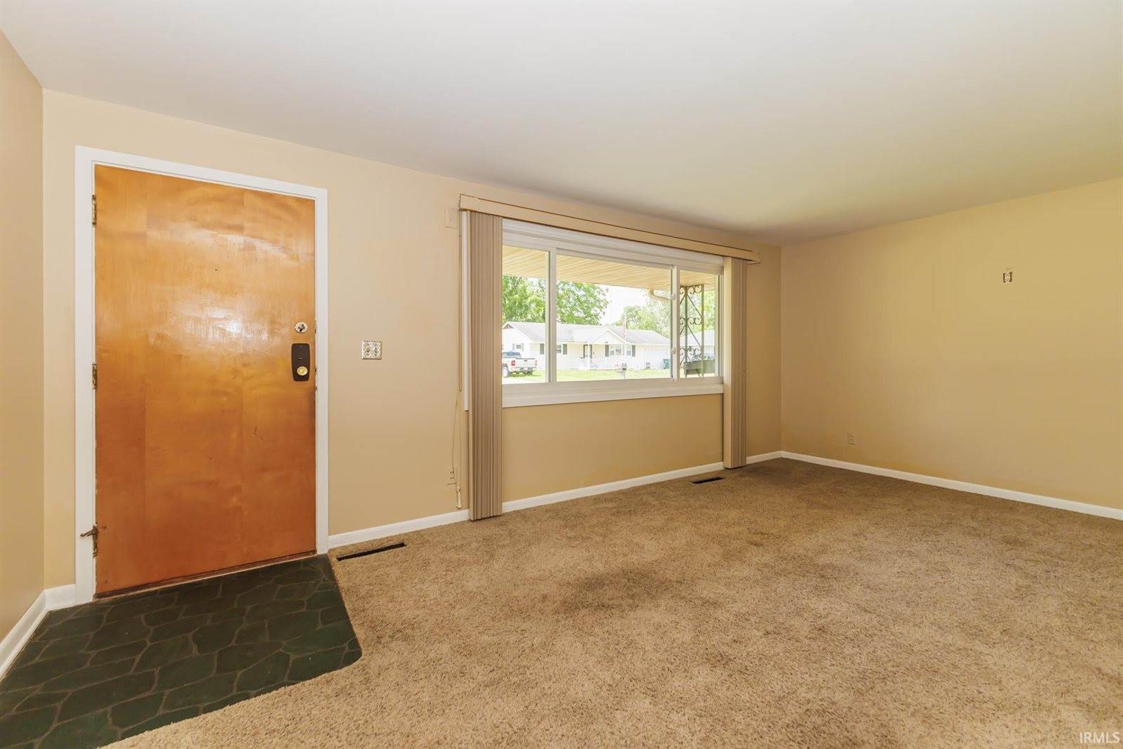 3904 S Maple Lane, Muncie, IN 47302