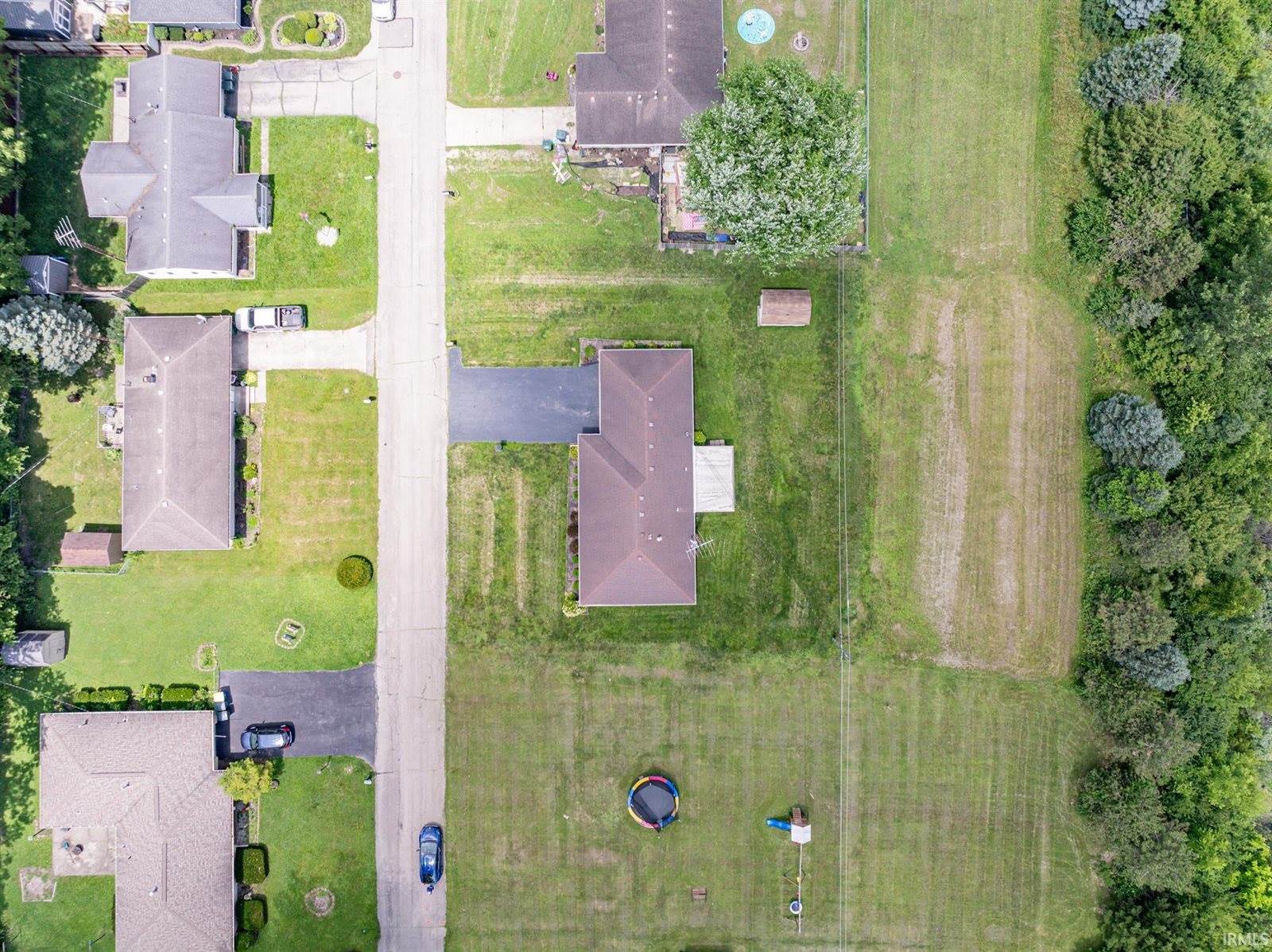 3904 S Maple Lane, Muncie, IN 47302