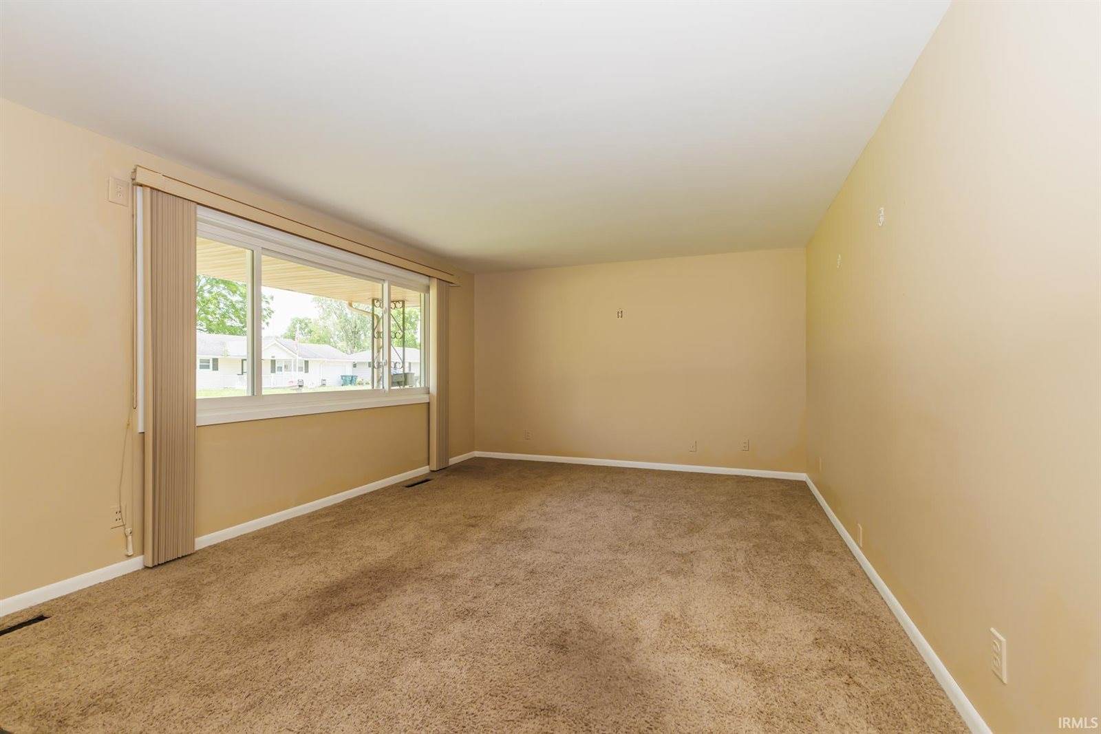 3904 S Maple Lane, Muncie, IN 47302