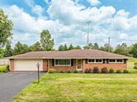 3904 S Maple Lane, Muncie, IN 47302